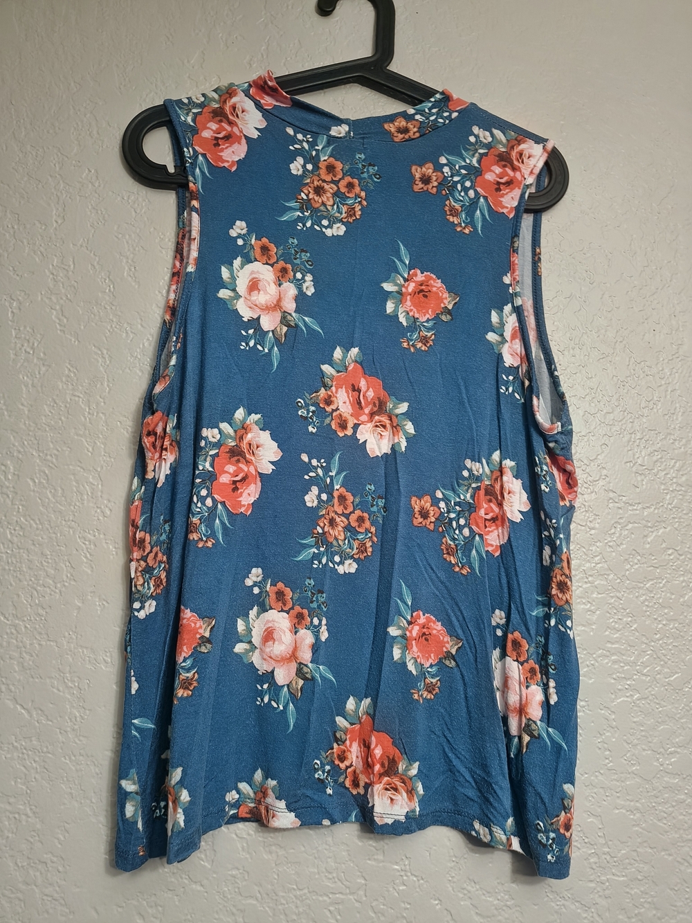 XL Floral V-Neck Choker Sleeveless Top / Shirt - Picture 3 of 5